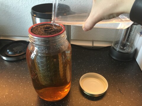 mit restlichem Wasser auffüllen