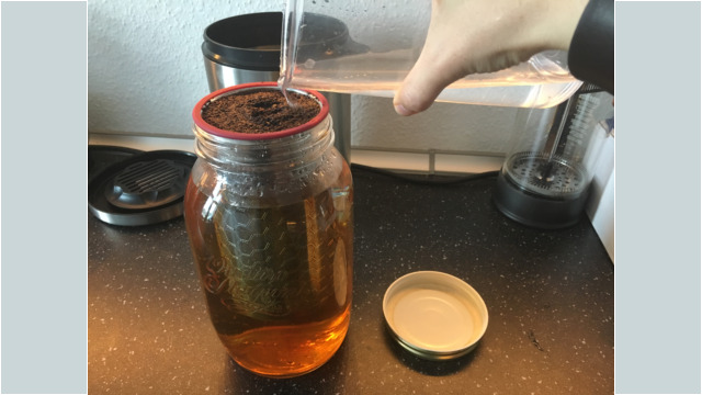 mit restlichem Wasser auffüllen